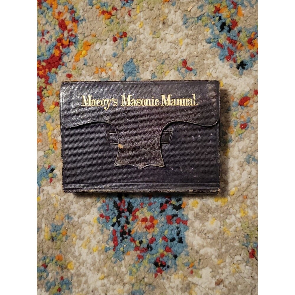 Antique pocket-size Macoy's Masonic Manual, 15th edition. Freemasons Masons